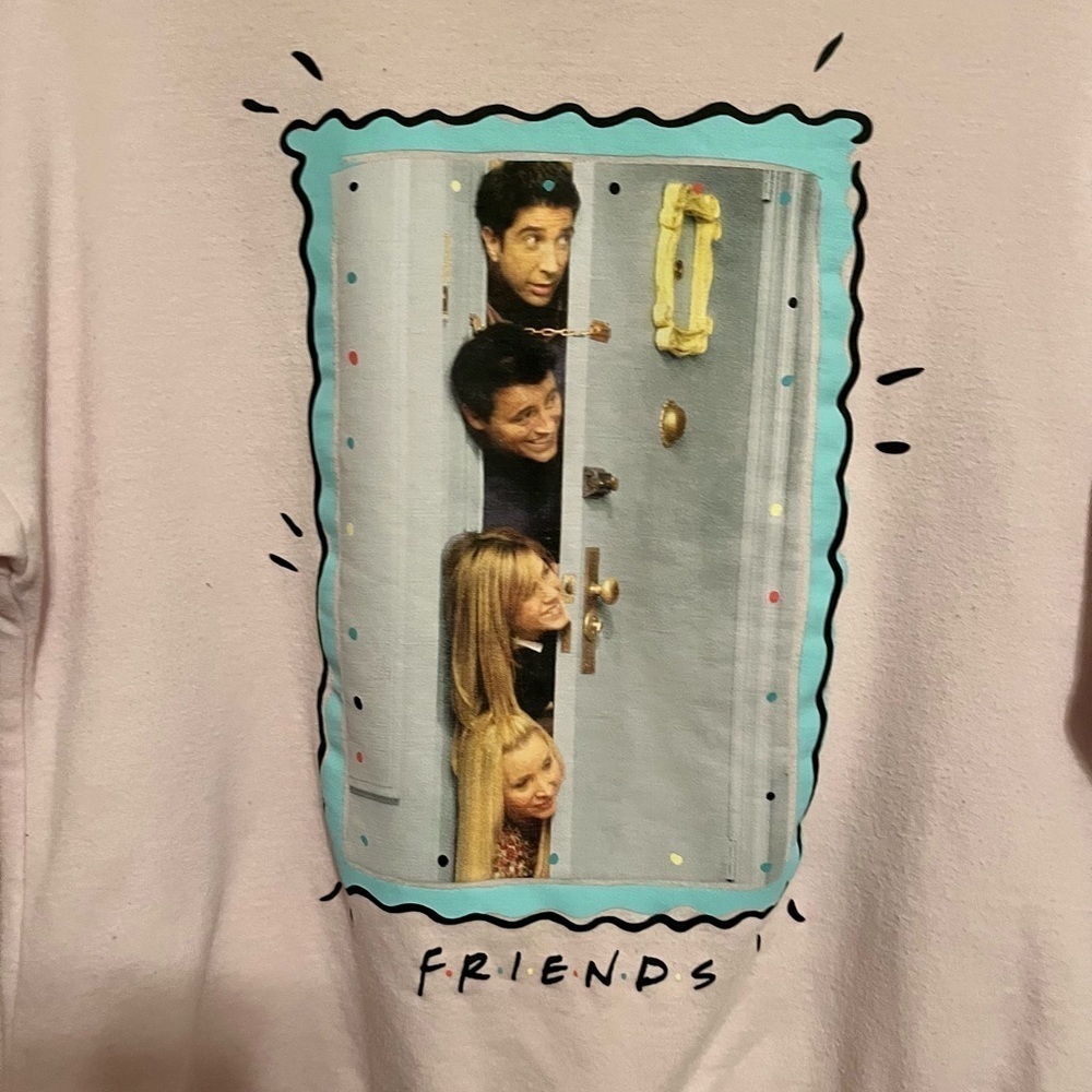 VINTAGE~FRIENDS”PINK TEE~LG - Picture 2 of 8